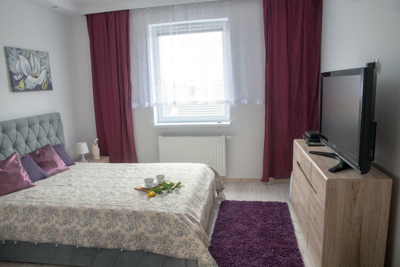 Apartament Pila Rowna ภายนอก รูปภาพ